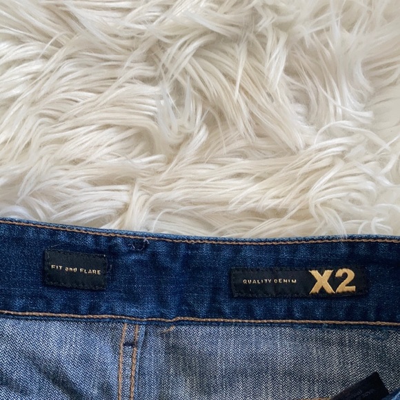 Quality denim X2 “ fit and flare” dark wash flare leg wide leg boot cut sz 2 L - Picture 9 of 17